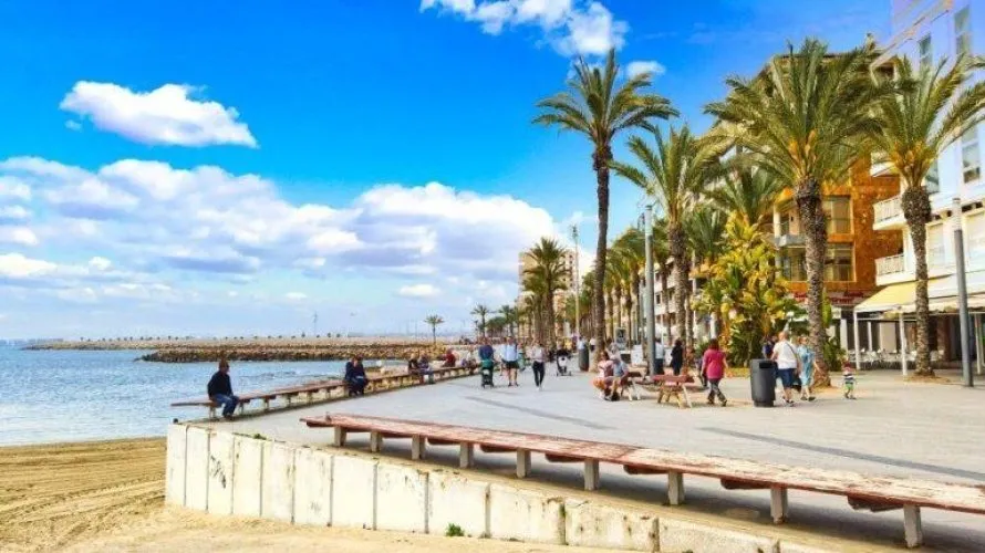 Apartamento de 2 dormitorios en Torrevieja, Spain No. 509 № 16