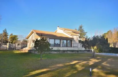 Apartamento de 5 dormitorios en Albacete, Spain No. 1247