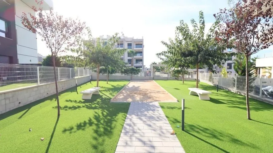 Apartamento de 2 dormitorios en Alicante, Spain No. 852 № 19