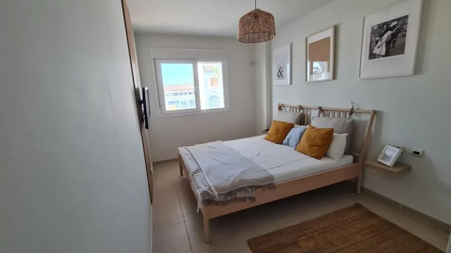 Apartamento de 2 dormitorios en Alicante, Spain No. 1246 № 7