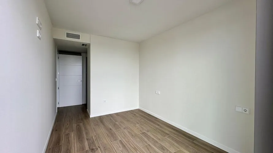 Apartamento de 2 dormitorios en Finestrat, Spain No. 589 № 12