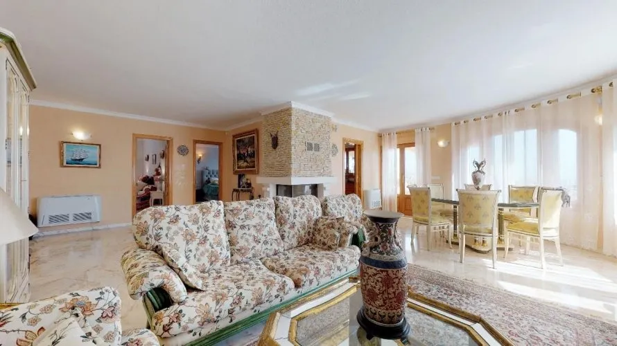 Villa de 7 dormitorios en Maryvilla, Spain No. 397 № 1