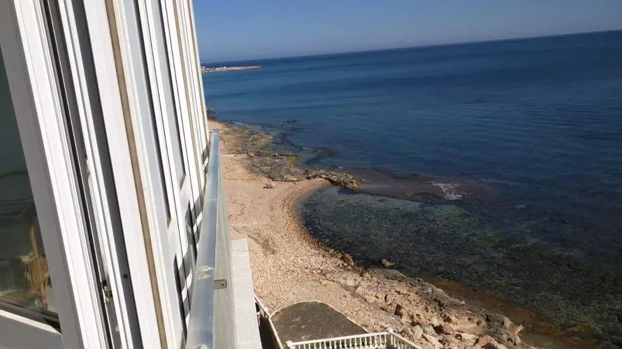 Apartamento de 4 dormitorios en Torrevieja, Spain No. 118 № 4