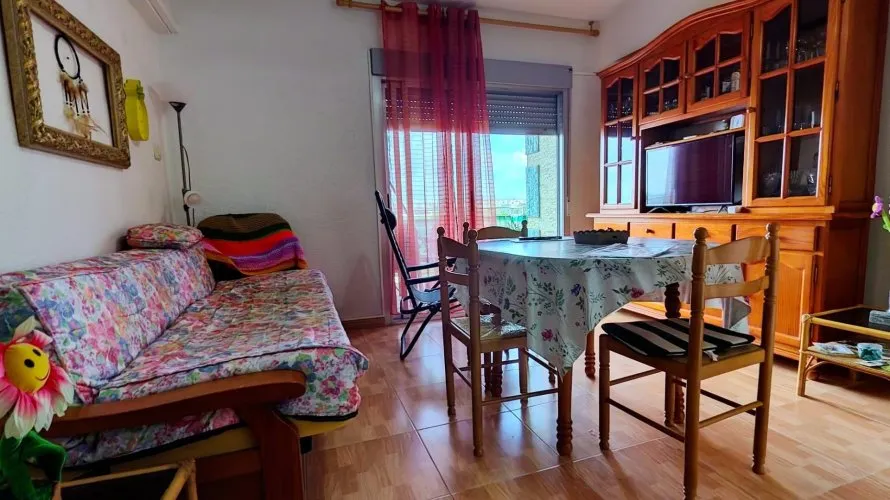 Apartamento de 2 dormitorios en Torrevieja, Spain No. 1030 № 6