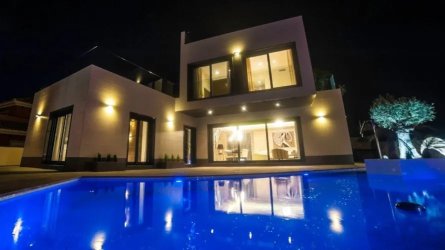 Villa de 157m² en La Zenia, Spain No. 251 № 7