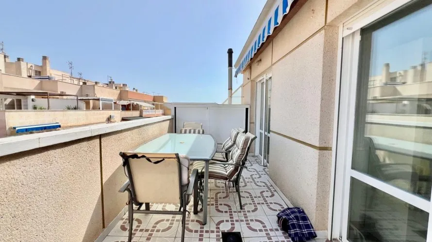 Ático de 3 dormitorios en La Mata, Spain No. 137