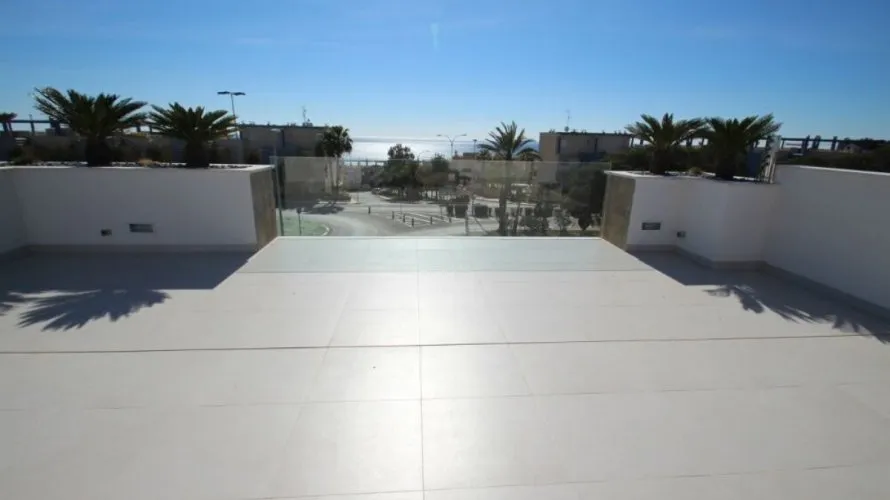 Villa de 197m² en La Zenia, Spain No. 252 № 7