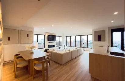 Apartamento de 3 dormitorios en Madrid, Spain No. 956