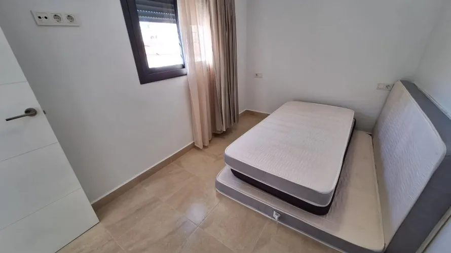 Сasa de 3 dormitorios en Torrevieja, Spain No. 940 № 28