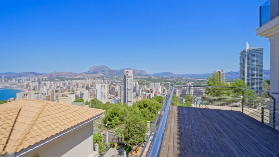 Apartamento de 4 dormitorios en Benidorm, Spain No. 459 № 27