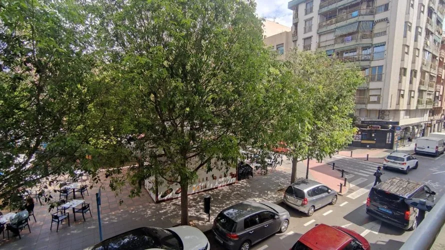 Apartamento de 3 dormitorios en Alicante, Spain No. 1127 № 4