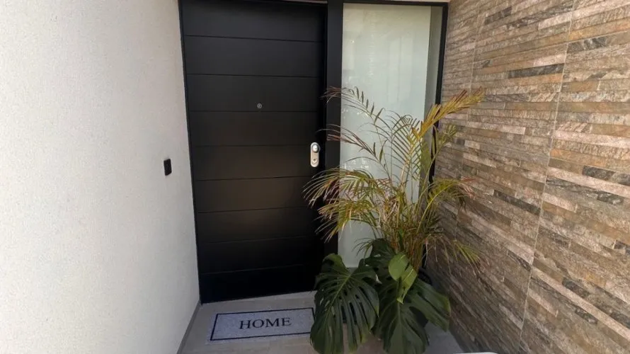 Villa de 4 dormitorios en Algorfa, Spain No. 978