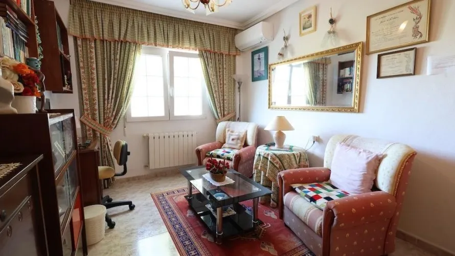 Apartamento de 5 dormitorios en Alicante, Spain No. 926 № 7