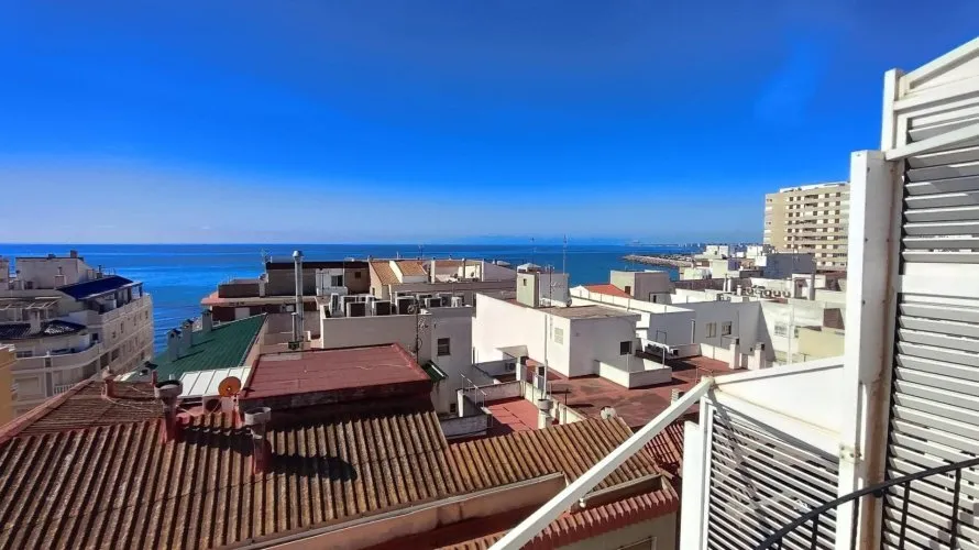 Ático de 1 dormitorio en Torrevieja, Spain No. 124 № 2