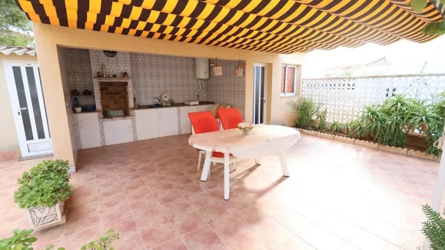 Apartamento de 5 dormitorios en Alicante, Spain No. 926 № 19