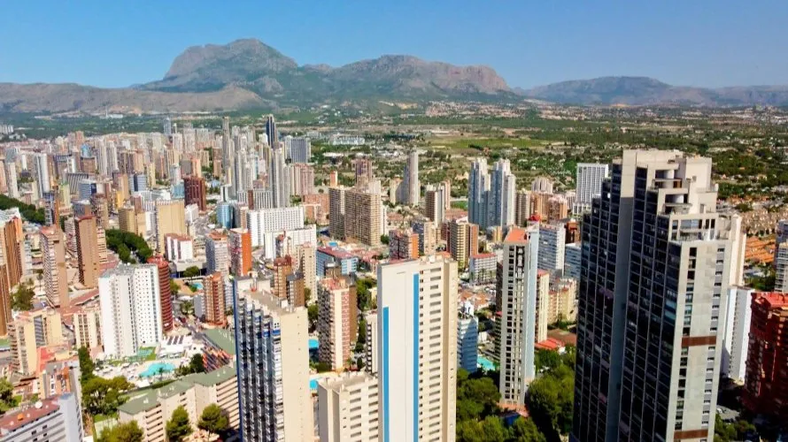 Apartamento de 4 dormitorios en Benidorm, Spain No. 459 № 4