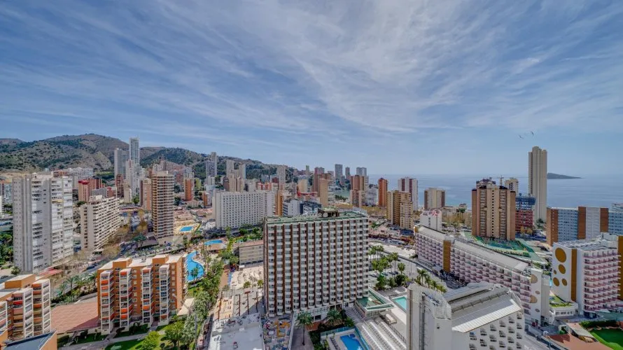 Apartamento de 1 dormitorio en Benidorm, Spain No. 410 № 1