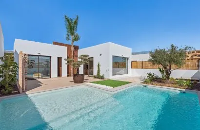 Villa de 3 dormitorios en Los Alcázares, Spain No. 829