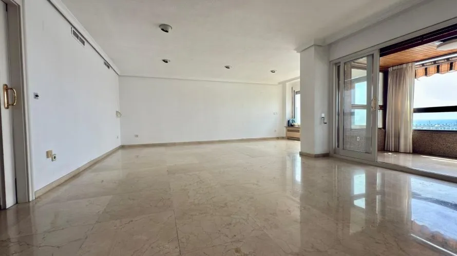 Ático de 6 dormitorios en Alicante, Spain No. 752 № 8