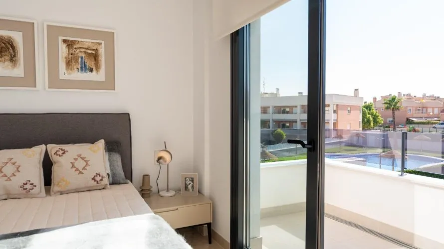 Сasa de 3 dormitorios en Gran Alacant, Spain No. 870