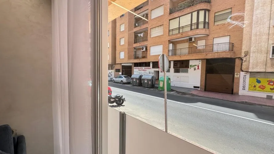 Apartamento de 2 dormitorios en Torrevieja, Spain No. 1388 № 16