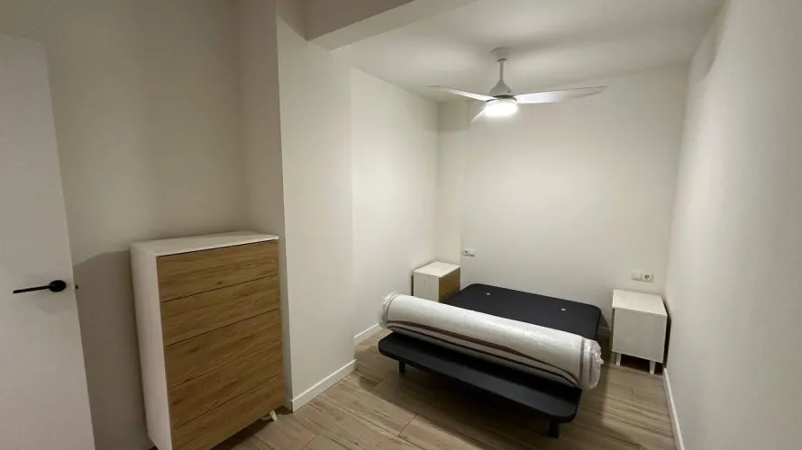 Apartamento de 2 dormitorios en Alicante, Spain No. 1092 № 16