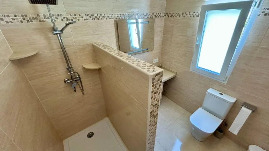 Villa de 5 dormitorios en Ciudad Quesada, Spain No. 1082 № 14