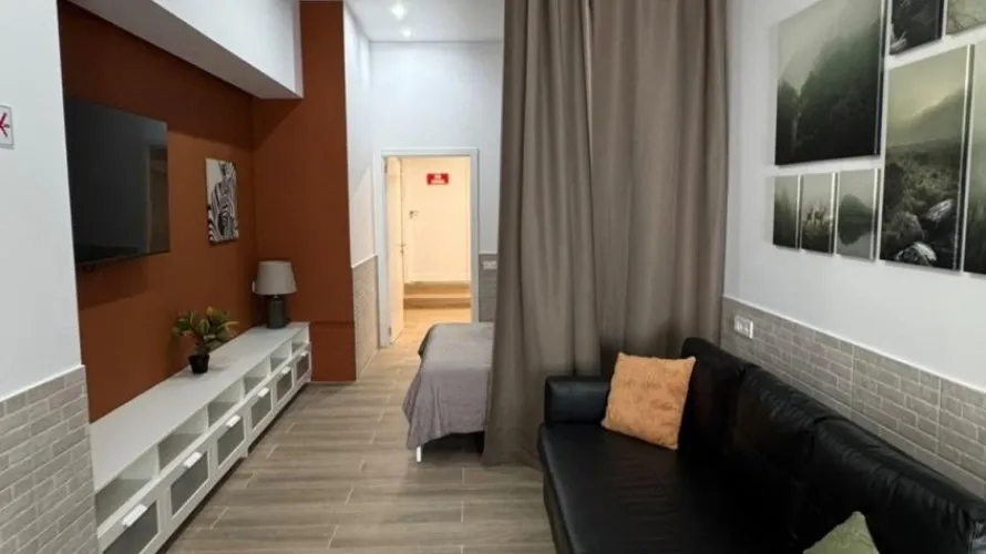 Apartamento de 1 dormitorio en Valencia, Spain No. 815