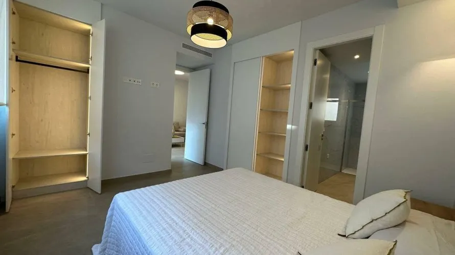Apartamento de 3 dormitorios en Torrevieja, Spain No. 154 № 3