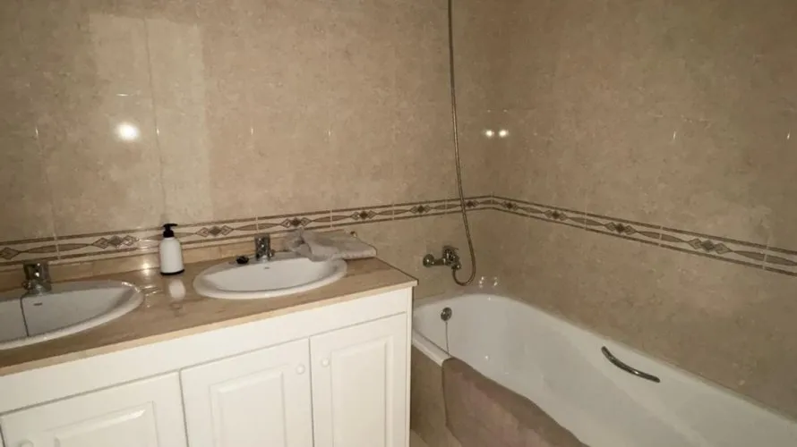 Apartamento de 2 dormitorios en Campoamor, Spain No. 987 № 9