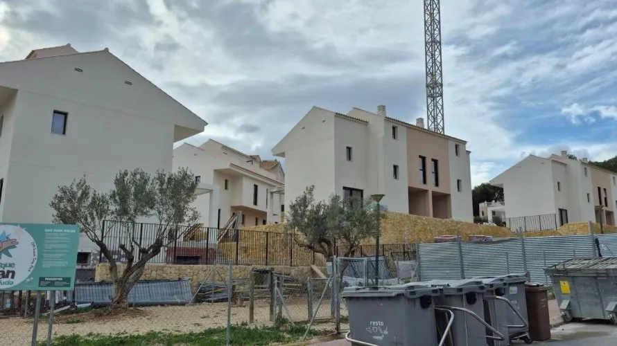 Сasa de 3 dormitorios en La Nucia, Spain No. 872 № 9