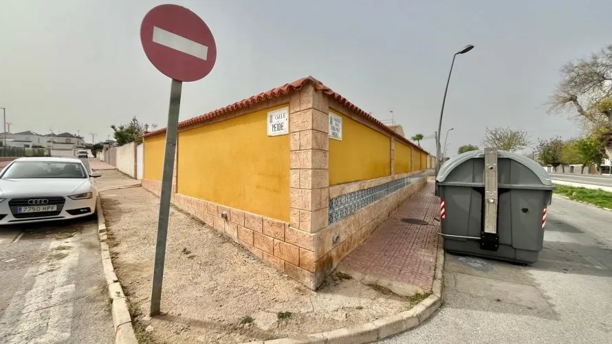 Apartamento de 2 dormitorios en Torrevieja, Spain No. 1056 № 28