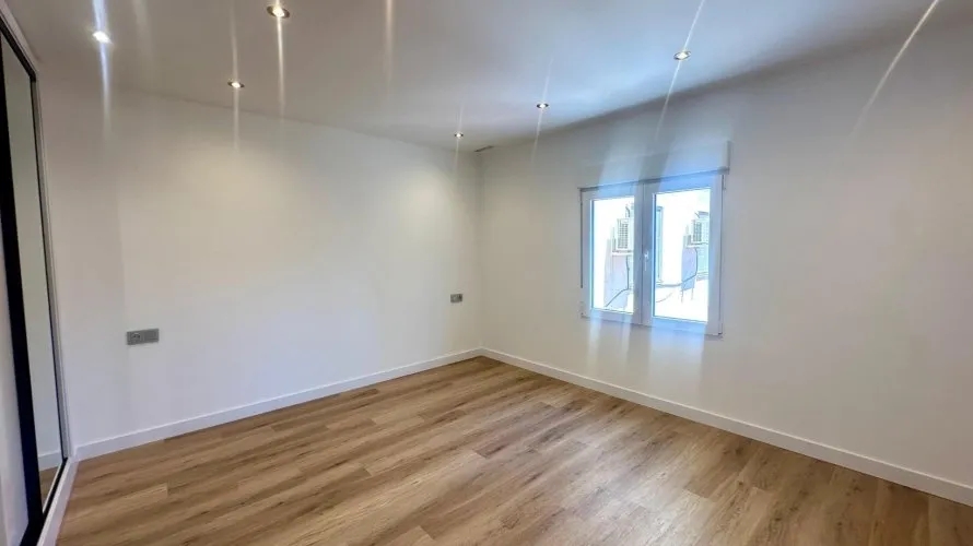 Apartamento de 3 dormitorios en Alicante, Spain No. 1330 № 8