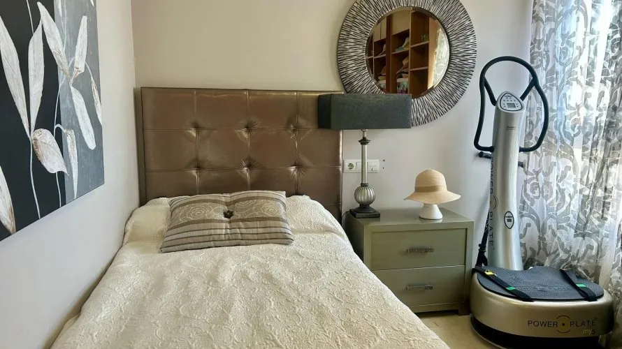 Apartamento de 3 dormitorios en Benidorm, Spain No. 695 № 10