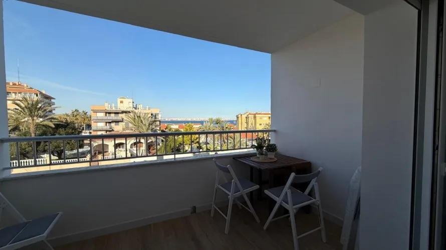 Apartamento de 3 dormitorios en Torrevieja, Spain No. 231 № 20