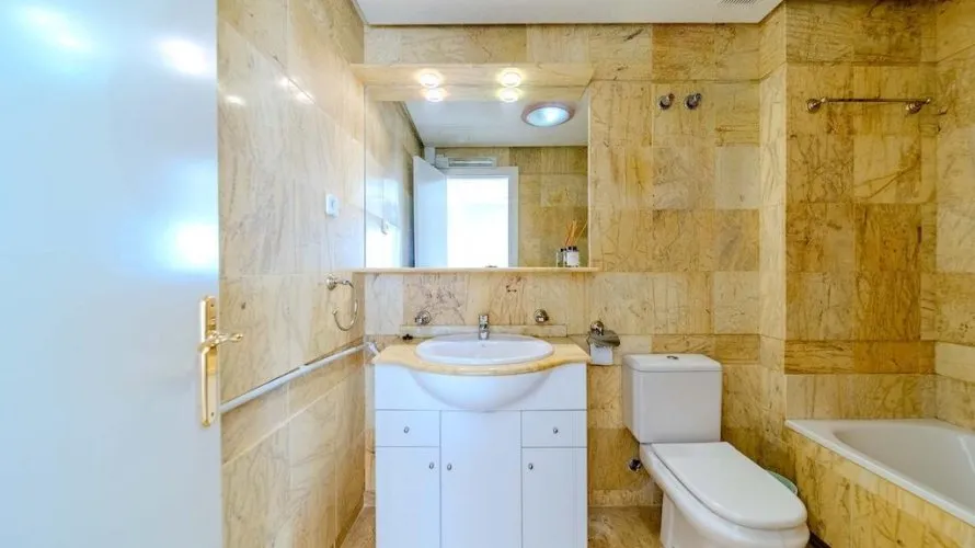 Сasa de 3 dormitorios en Campoamor, Spain No. 1379 № 12