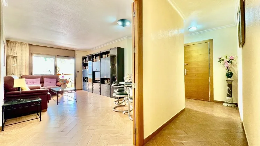 Apartamento de 3 dormitorios en Torrevieja, Spain No. 156 № 8