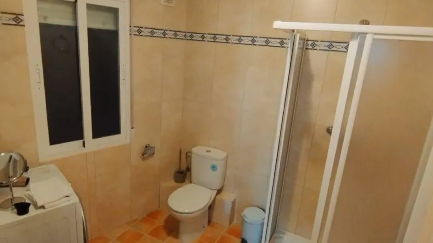 Villa de 8 dormitorios en Maryvilla, Spain No. 408 № 17