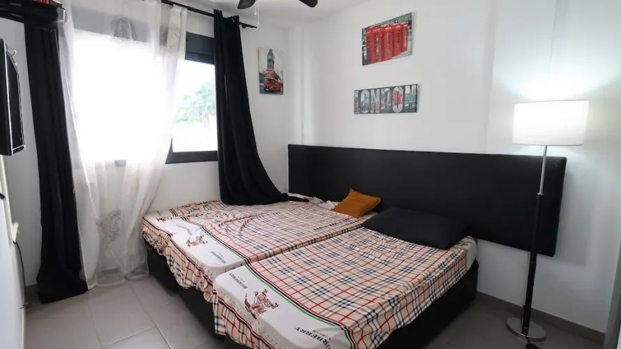Apartamento de 2 dormitorios en La Zenia, Spain No. 935 № 10