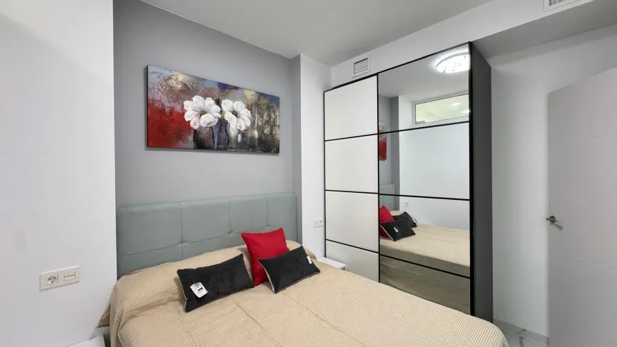 Apartamento de 2 dormitorios en Torrevieja, Spain No. 1388 № 10