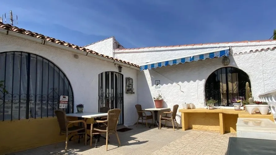 Villa de 4 dormitorios en L'Alfàs del Pi, Spain No. 452 № 17