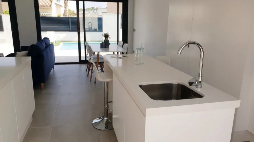 Villa de 3 dormitorios en Pinar De Campoverde, Spain No. 345 № 4