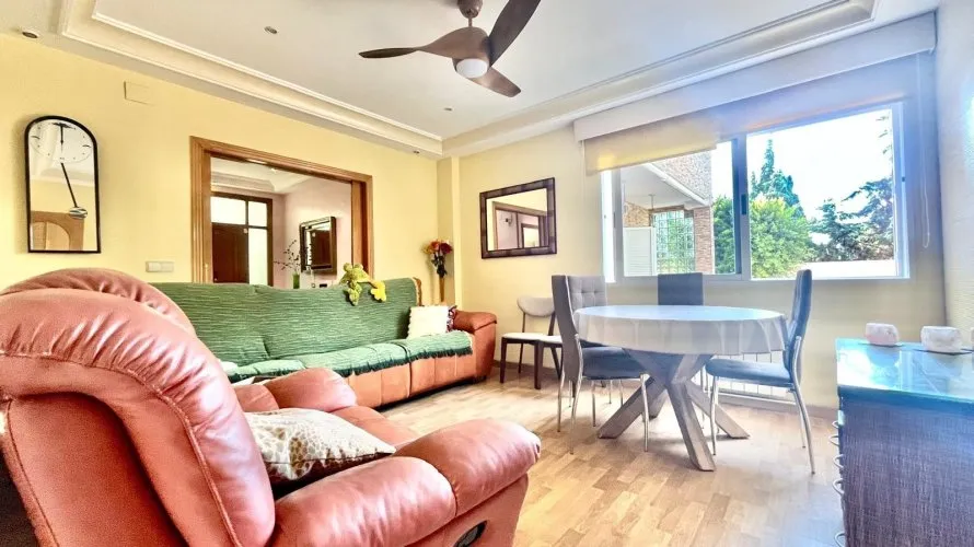 Villa de 4 dormitorios en Torrevieja, Spain No. 229 № 27