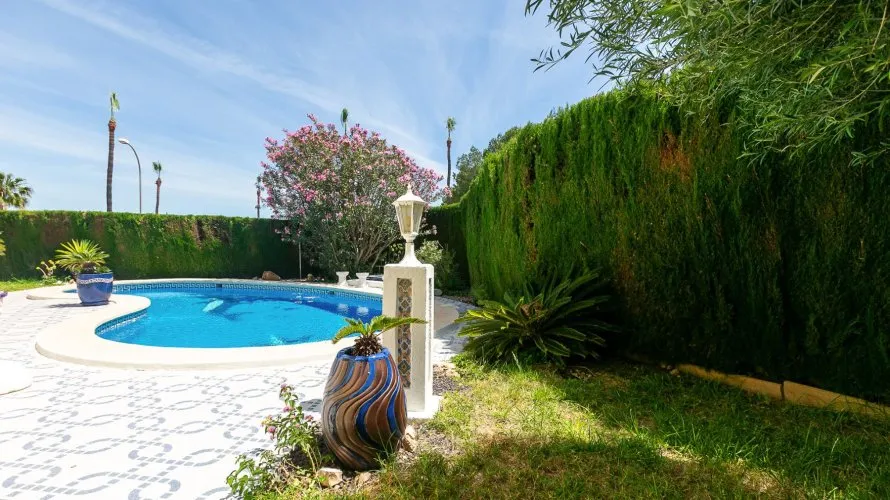 Villa de 194m² en Alicante, Spain No. 1360 № 5