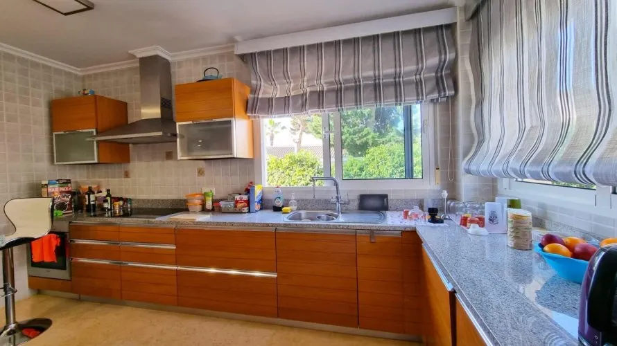 Villa de 239m² en Torrevieja, Spain No. 181 № 14
