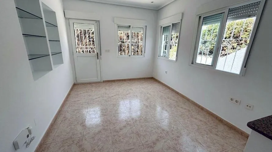 Villa de 3 dormitorios en Ciudad Quesada, Spain No. 819 № 15