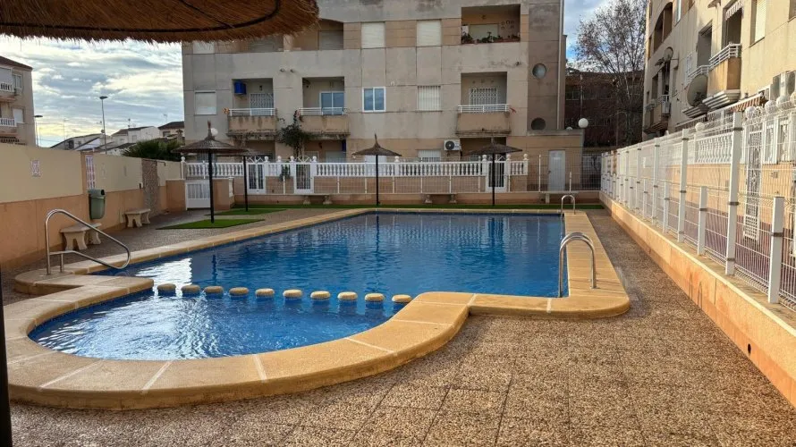 Ático de 2 dormitorios en Nueva Torrevieja, Spain No. 990 № 22