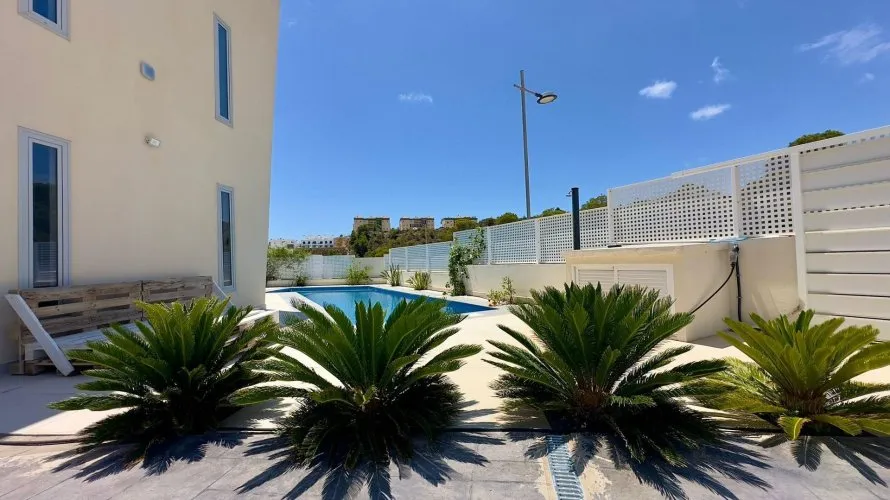 Villa de 3 dormitorios en Finestrat, Spain No. 574 № 3