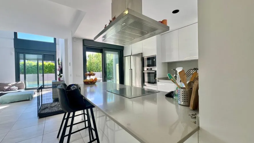 Villa de 3 dormitorios en Bétera, Spain No. 1194 № 17