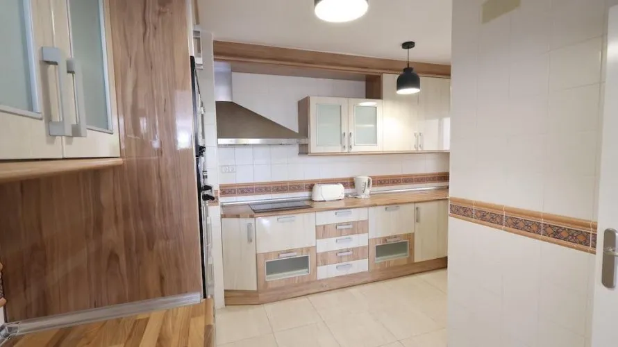 Apartamento de 3 dormitorios en Torrevieja, Spain No. 594 № 3